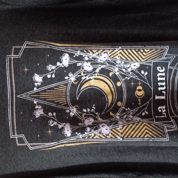 TORRID LA Lune Tee Shirt Size 1X - Picture 3 of 6